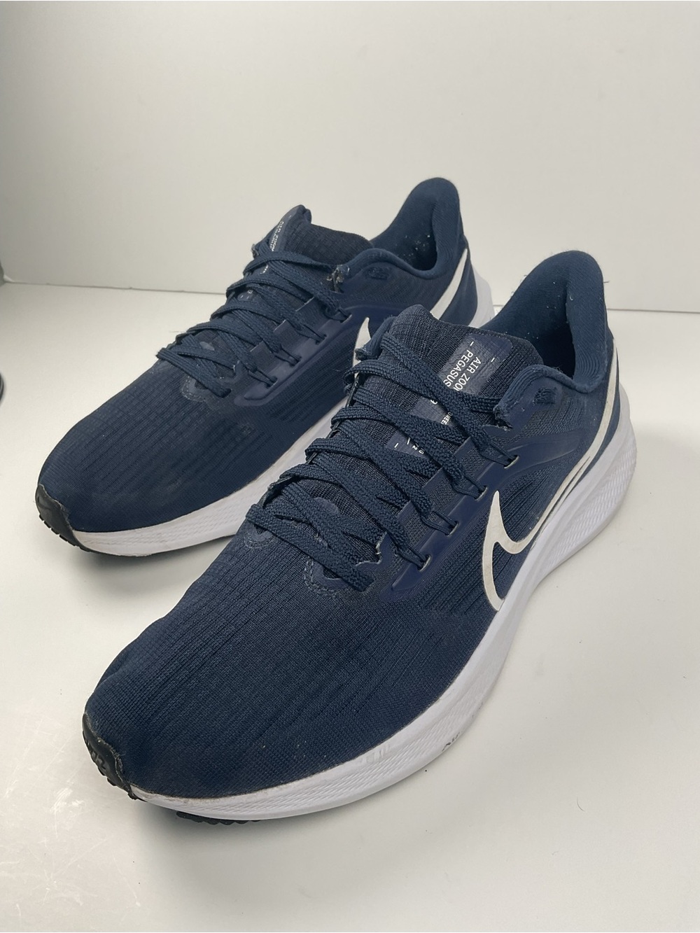 Nike Air Zoom Pegasus 39 TB Women's Size 8.5 Navy White Running Walking Shoes